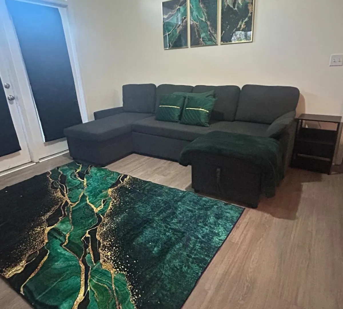 5 Min Uncc, 15 Min Uptown, 20 Min Clt Airport location